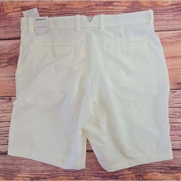 Nike Golf Dri-Fit Mens Standard Fit White Shorts 36 NEW NWT - Picture 2 of 8